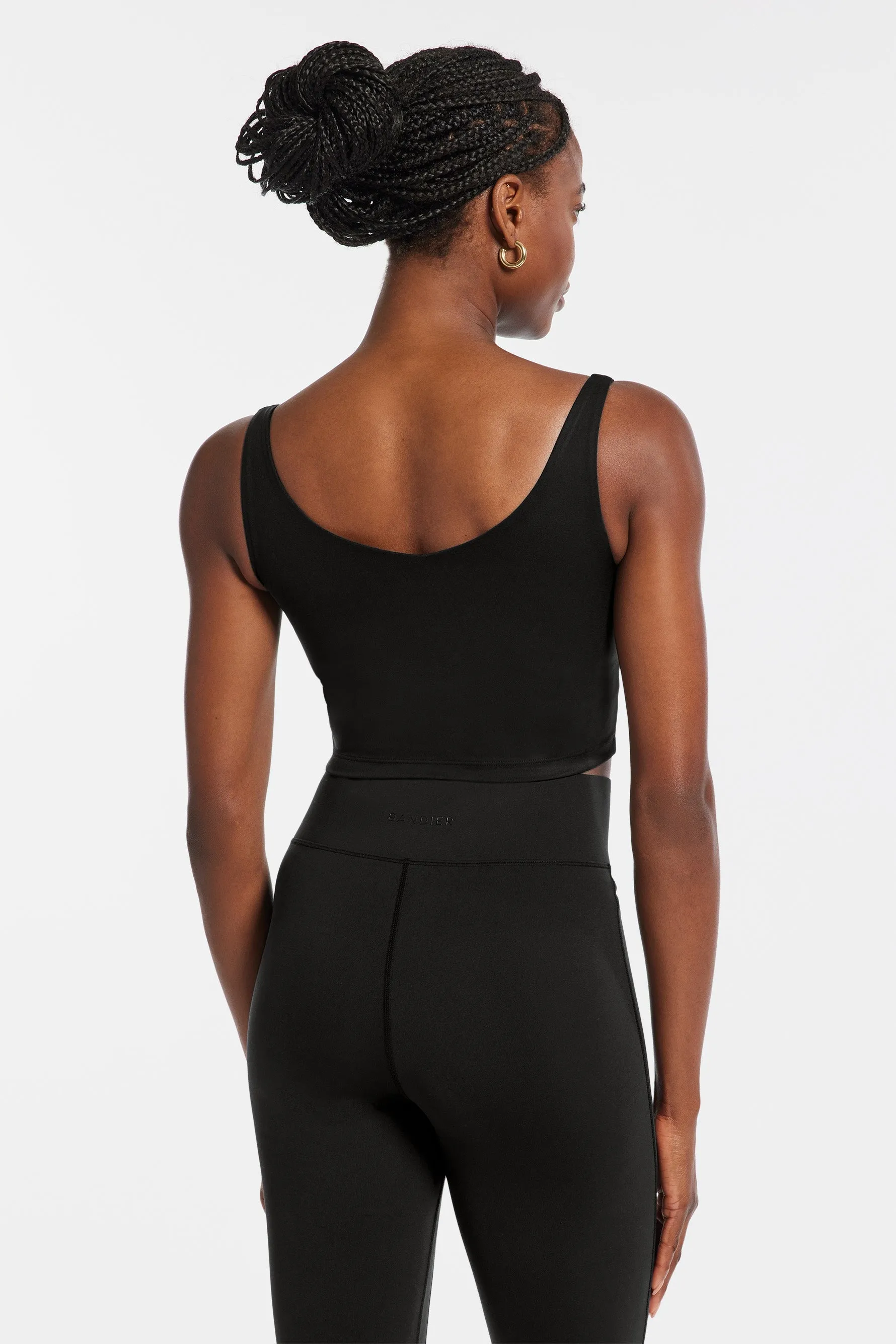 Bandier V-Neck Tempo Crop Bra
